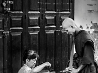 2015-04-28-6313 web 240 Laos Monks Luang Prabang